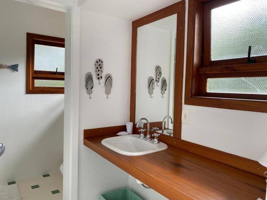 סאו סבסטיאו Casa Deliciosa Em Condo C/ Piscina Frente Ao Mar מראה חיצוני תמונה
